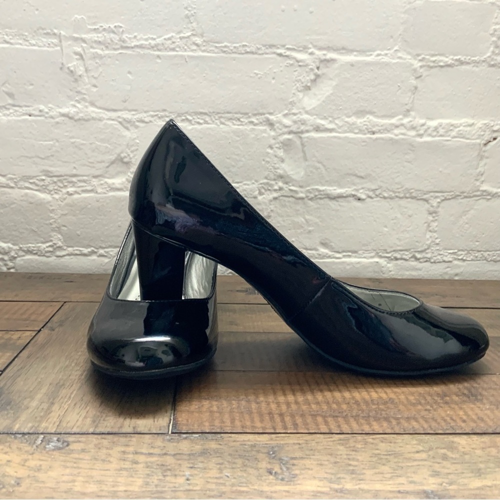 Laura Ashley Black Patent Leather Heels Womens Size 7